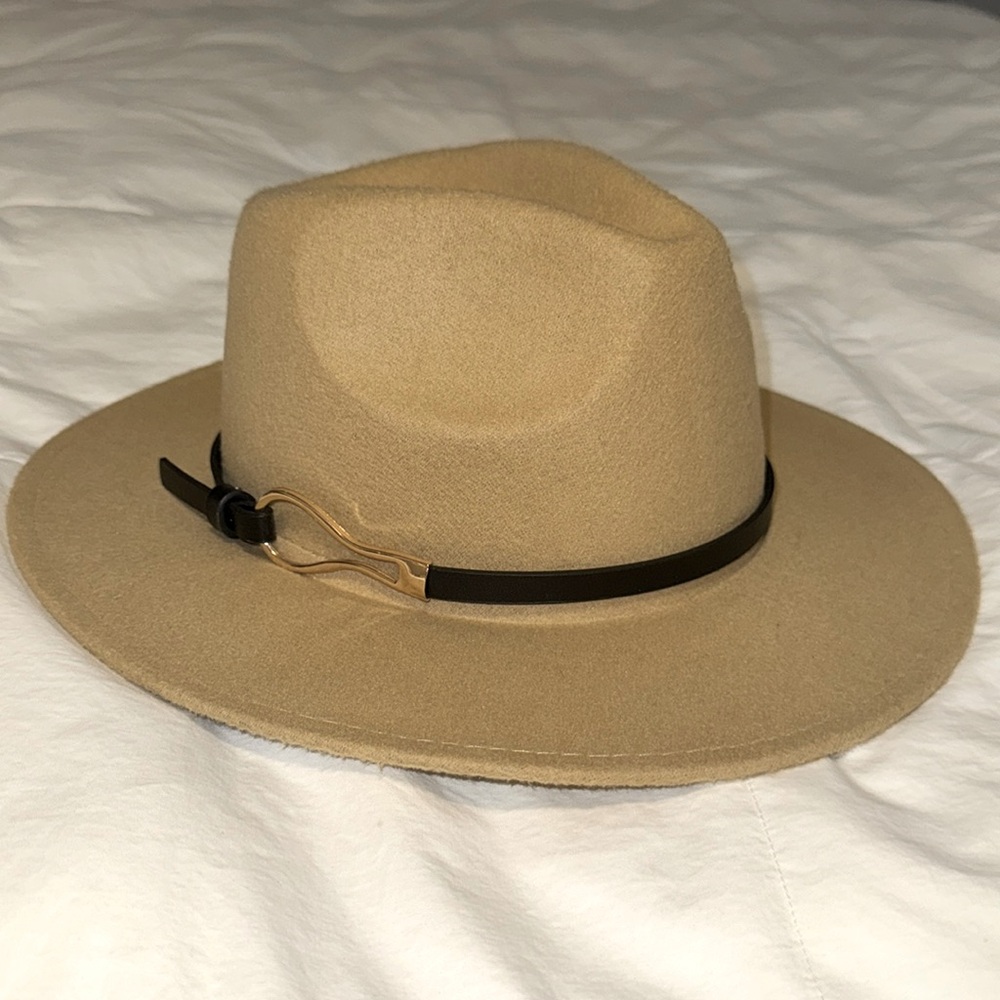 Woman’s Fedora Hat